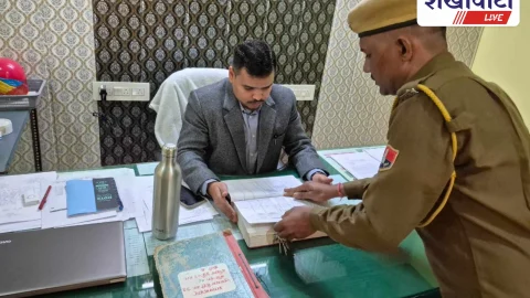 तहसील व पुलिस थाने में कलेक्टर का निरीक्षण, दिए कड़े निर्देश