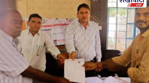 Churu News: वृद्ध को शिविर में मिली पेंशन, भंवरलाल खुश