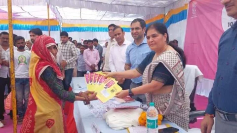 समाज के अंतिम छोर तक पहुंचे सरकार की जन कल्याणकारी योजनाओं का लाभ – मुख्य सचिव शर्मा