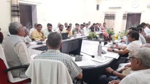 बीसूका उपाध्यक्ष डॉ चंद्रभान ने ली समीक्षा बैठक