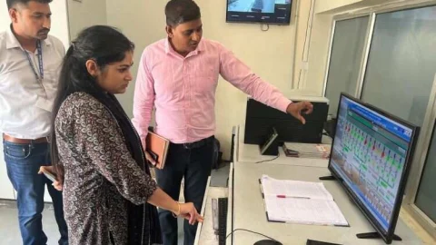 प्रशासनिक अधिकारियों ने पेयजल व्यवस्था को लेकर किया निरीक्षण