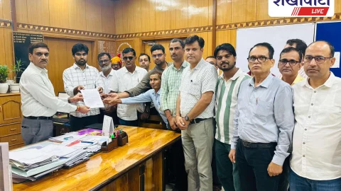 Jhunjhunu News: झुंझुनूं: तहसील कार्यालय हमले के विरोध में कर्मचारियों ने सौंपा ज्ञापन