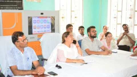 कलक्टर पुष्पा सत्यानी ने सुना बीनासर के ग्रामीणों का दुःख-दर्द