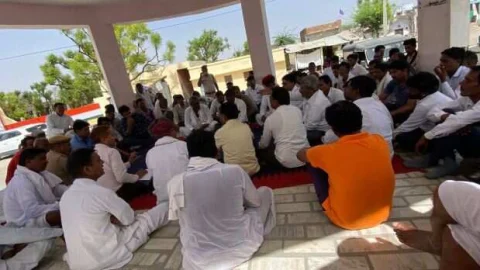 विकास नहीं तो मतदान नहीं, प्रशासन और जनता के बीच वार्ता असफल