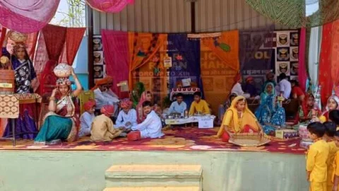 आदर्श पब्लिक स्कूल में भारतीय संस्कृति पर कार्यशाला आयोजित