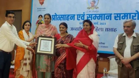 झुंझुनू जिला कलक्टर को मिला राज्य स्तर पर सम्मान