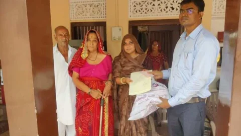 तहसीलदार ने रक्षा बंधन पर किया विरांगनाओं का सम्मान