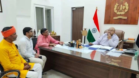 विश्व हिन्दू परिषद् एवं बजरंग दल के प्रतिनिधि मण्डल ने की एसपी से मुलाकात