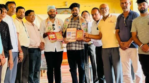 लोक सेवा ज्ञान मंदिर ट्रस्ट ने प्रभाष नारनोलिया व कृष्ण कुमार शर्मा को किया सम्मानित