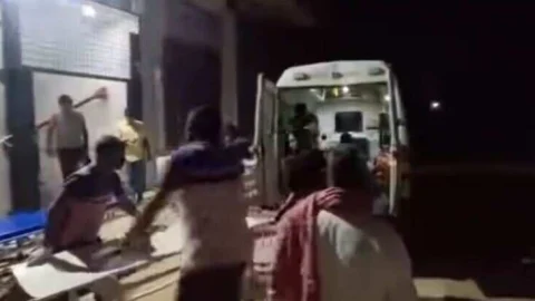 एक्सीडेंट में 2 श्रद्धालुओं की मौत, 35 से अधिक घायल