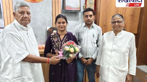 जेजेटी यूनिवर्सिटी की साक्षी का जेईएन पद पर चयन