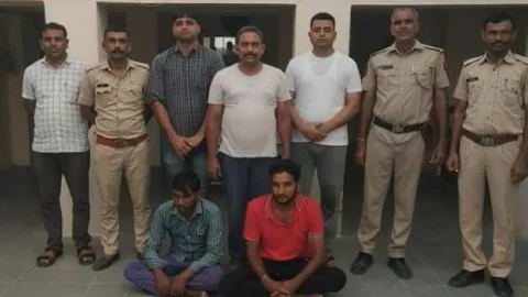 450 ग्राम अफीम के साथ दो जने गिरफ्तार