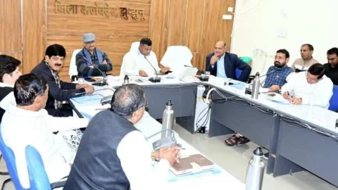 डीएमएफटी झुंझुनू की गवर्निंग काउंसिल की बैठक सम्पन्न