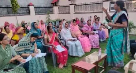 लक्ष्मणगढ़ के इतिहास की सबसे विशाल व भव्य कलश यात्रा निकालने का महिलाओं ने लिया संकल्प