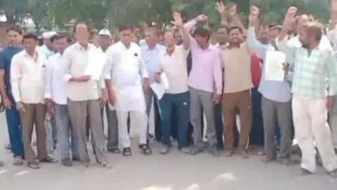 युवक के मर्डर के मामले में आरोपियों को गिरफ्तार करने की मांग