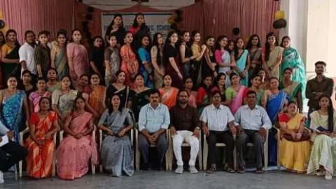 पीरामल बालिका उच्च माध्यमिक विद्यालय में हर्षोल्लास के साथ मनाया शिक्षक दिवस