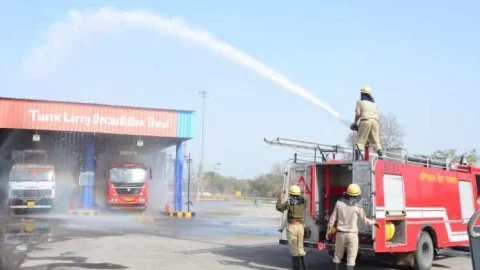 बॉटलिंग प्लांट में हुआ एनडीआरएफ के सीबीआरएन टीम का मॉकड्रील