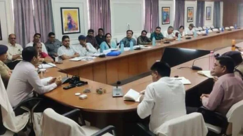 खाटूश्यामजी में कानून व्यवस्था और विकास कार्यों की समीक्षा बैठक आयोजित