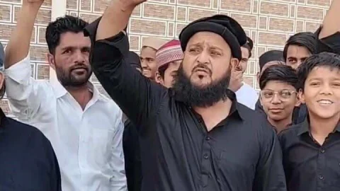 वक्फ बिल के खिलाफ इत्तेहादुल मुस्लिमीन सोसायटी का विरोध प्रदर्शन