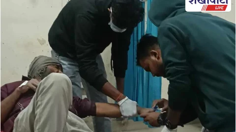 Churu News: पिकअप की टक्कर से दो बाइक सवार घायल