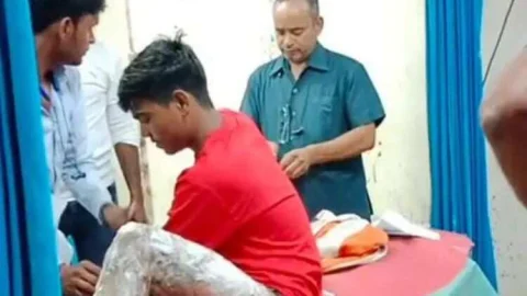 रामा-श्यामा करने गए लड़के की जेब में रखा पोटाश फटा