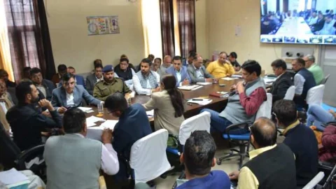 जिला परिषद साधारण सभा की बैठक में उठे मुद्दों पर गंभीरता से कार्य करने को किया निर्देशित