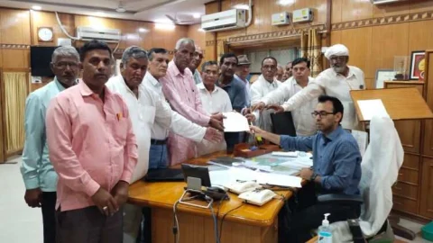 संघर्ष समिति ने जिला कलेक्टर को दिया ज्ञापन, 9 जून को मुख्यमंत्री को बबाई आगमन पर दिया जावेगा ज्ञापन