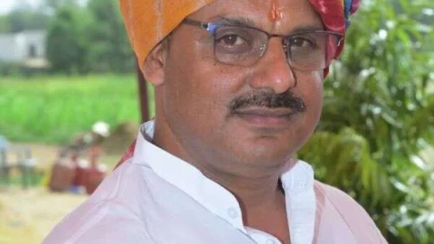 प्रधानमंत्री के शपथ ग्रहण समारोह में शामिल हुए लक्ष्मणगढ़ के नंदलाल धायल