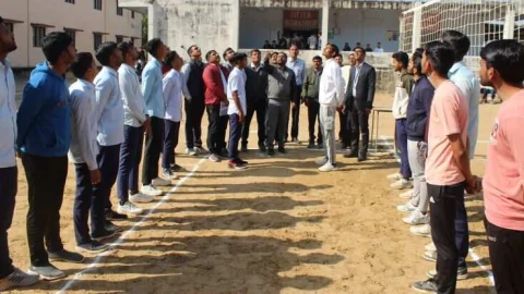 एस.एम.टी.आई. में खेल-कूद प्रतियोगिता का शुभारम्भ