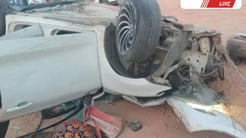 कार ट्रक से पीछे से टकराई, ड्राइवक की मौके पर ही मौत