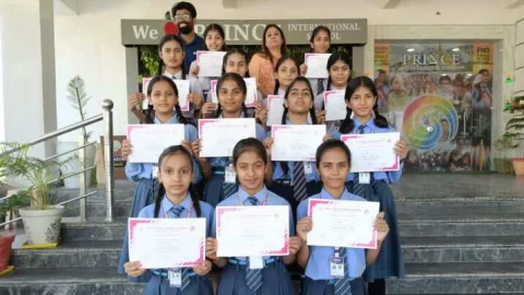 “रावीरा” डांडिया नृत्य प्रतियोगिता में प्रिंस रही प्रथम