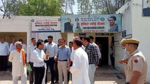 जिला कलक्टर ने किया चिड़ावा एवं पिलानी क्षेत्र का दौरा