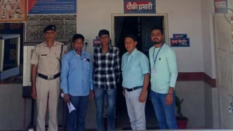 लावारिस नाबालिग बालक को चाइल्ड हेल्प लाइन टीम ने भिजवाया संप्रेषण गृह