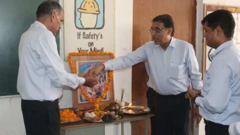 एस. एम. टी.आई. बगड़ में विश्वकर्मा जयंती मनाई