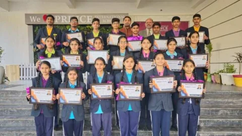 प्रिंस इंटरनेशनल स्कूल में छात्र कैबिनेट का किया सम्मान