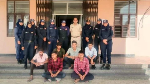 झुंझुनू पुलिस द्व्रारा आज की गई सभी बड़ी कार्रवाई एक साथ, 6 मनचले युवक भी आए गिरफ्त में
