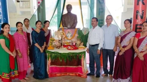 पीरामल बालिका उच्च माध्यमिक विद्यालय में मनाई गणेश चतुर्थी