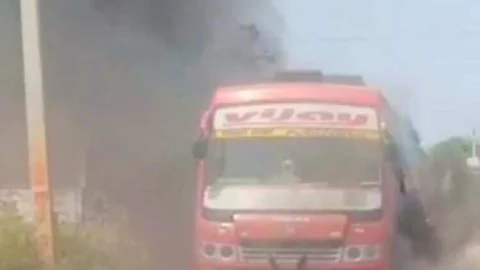 खाटू श्याम से दर्शन कर लौट रहे श्रद्धालुओं की बस में लगी आग