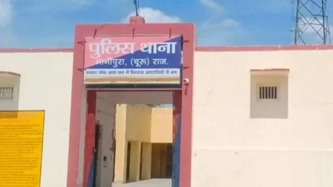 खेत में घुसकर युवक से मारपीटः पत्नी ने लगाया जानलेवा हमले का आरोप