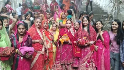 तीज त्यौहारा बावडी ले डूबी गणगौर