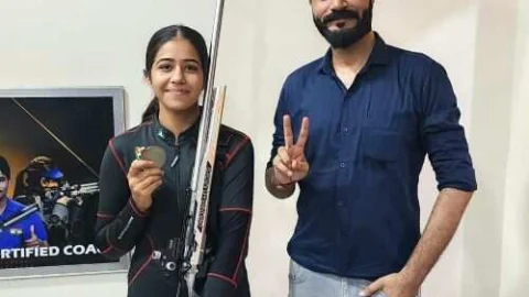 नॉर्थ जोन में किसान की बेटी ने उधार की राइफल लेकर सिल्वर मेडल जीता