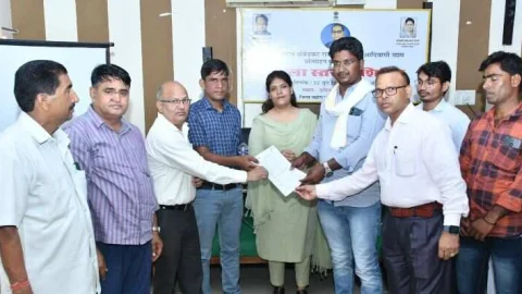 अंतिम छोर के व्यक्ति तक पहुंचे योजनाओं का लाभ – चौहान