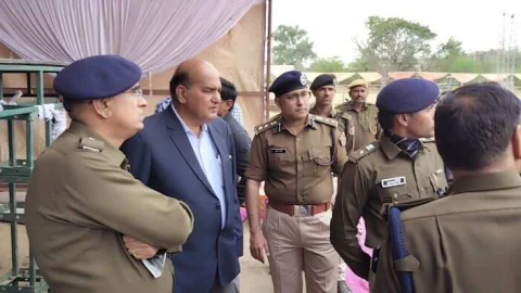 मुख्यमंत्री की नवलगढ़ यात्रा की तैयारियों का लिया जायजा