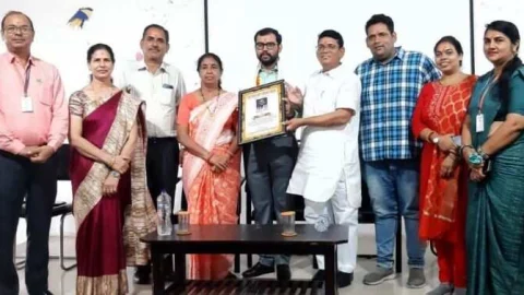 हिमांशु रेवाड़ का IRS में चयन