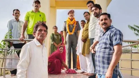 शहीदों का जीवन देता है देशभक्ति की प्रेरणा