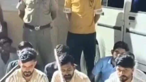 सीकर में हुक्का बार पर पुलिस का वार