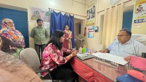 डॉ सर्वा ने किया चिकित्सा संस्थानों का निरीक्षण
