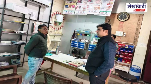 सीएमएचओ डॉ. गुर्जर ने पिलानी सीएचसी का किया निरीक्षण