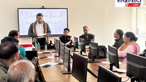 Churu News: रतनगढ़ के 29 सरकारी स्कूलों में इंटरेक्टिव बोर्ड से पढ़ाई शुरू