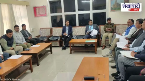 सीकर में फ्लैगशिप योजनाओं की समीक्षा, प्रभारी सचिव सुबीर कुमार सख्त